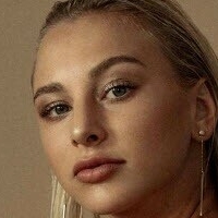 Stephanie Belovukovic Nøgen