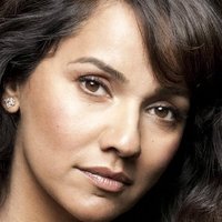 Suleka Mathew Nøgen