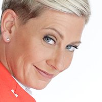 Susan Stewart Nøgen