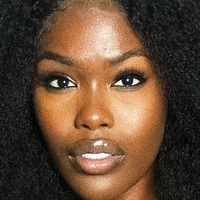 Tanerelle Nøgen