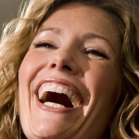Tava Smiley Nøgen