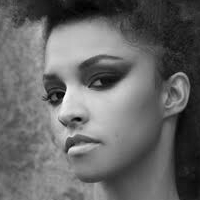 Thalìa Bellazecca Nøgen