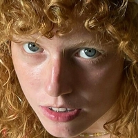 tilda_red Nøgen