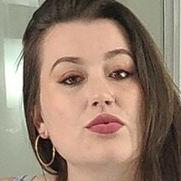 Tori Assins Nøgen