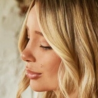 usertina Nøgen