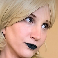 Valkyrie Brynn Nøgen