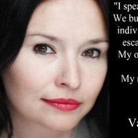 Vanessa de Largie Nøgen