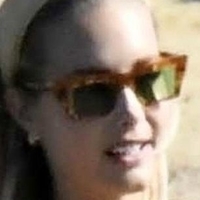 Viktoria Varga Nøgen