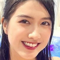 Vivian Lai Nøgen