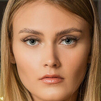 Wiktoria Mazur Nøgen