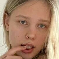 xxx-bella Nøgen
