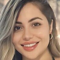 Yamila Victoria Nøgen