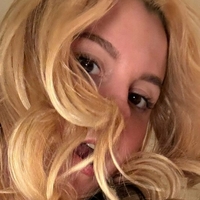 Yellz0 Aniela Nøgen
