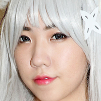 Yoonie Nøgen