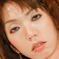 Yumiyumi Nøgen